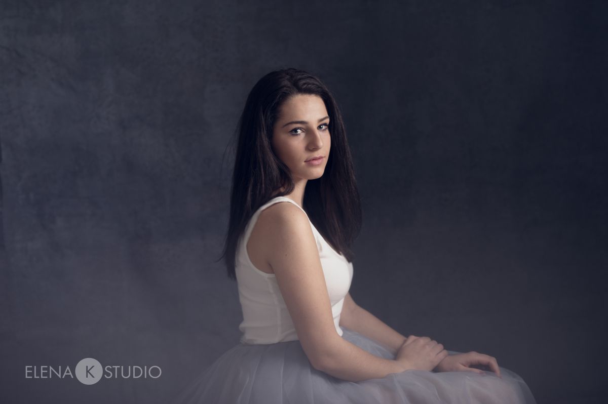 Vintage look studio shooting – book fotografico ragazze a Milano